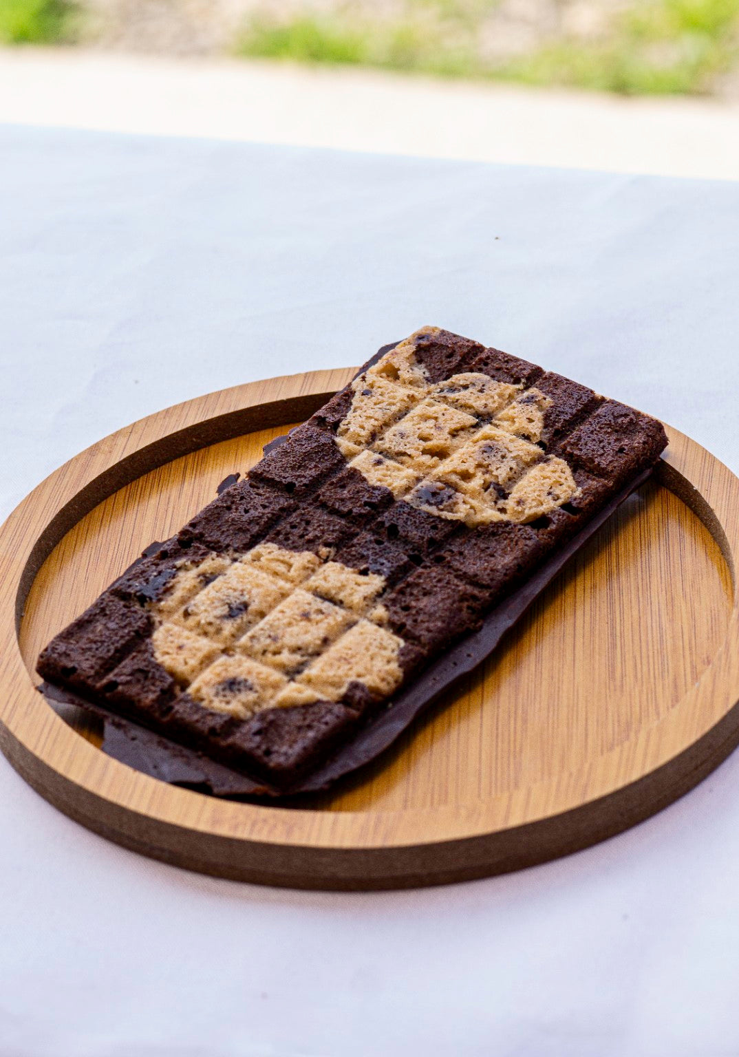 Browkie de La Gracia sobre una tabla